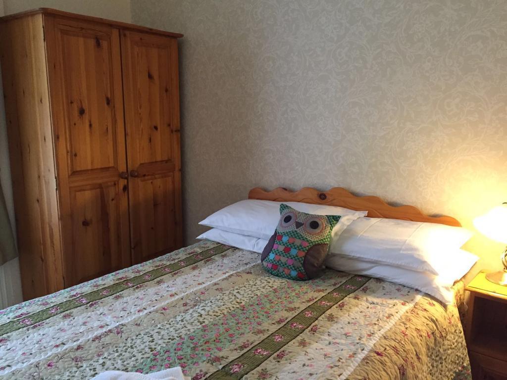 Astonwood Hotel Ландъндо Екстериор снимка