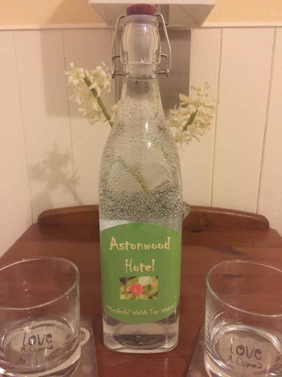 Astonwood Hotel Ландъндо Екстериор снимка