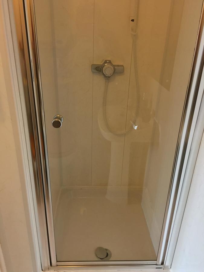 Astonwood Hotel Ландъндо Екстериор снимка